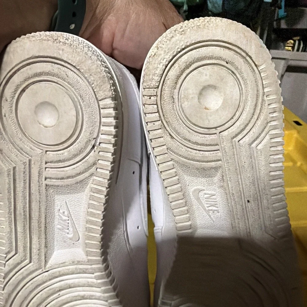 White air force 1s Us 7